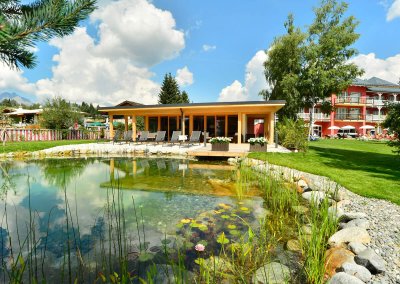 DAS HOTEL EDEN****S - Sauna Aussenansicht mit Biotop Sommerbild