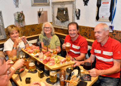 Österreichische Bürgermeister Fußball Nationalmannschaft & FC Landrat Basel-3