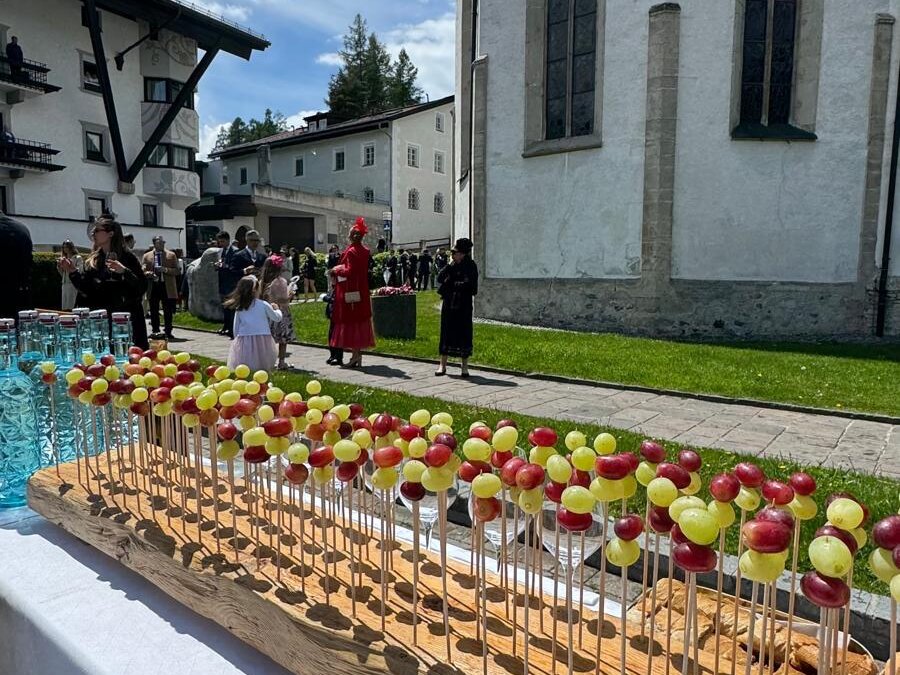 Mit Liebe zubereitet, mit Freude serviert – Genussmomente bei einer Traumhochzeit in Seefeld